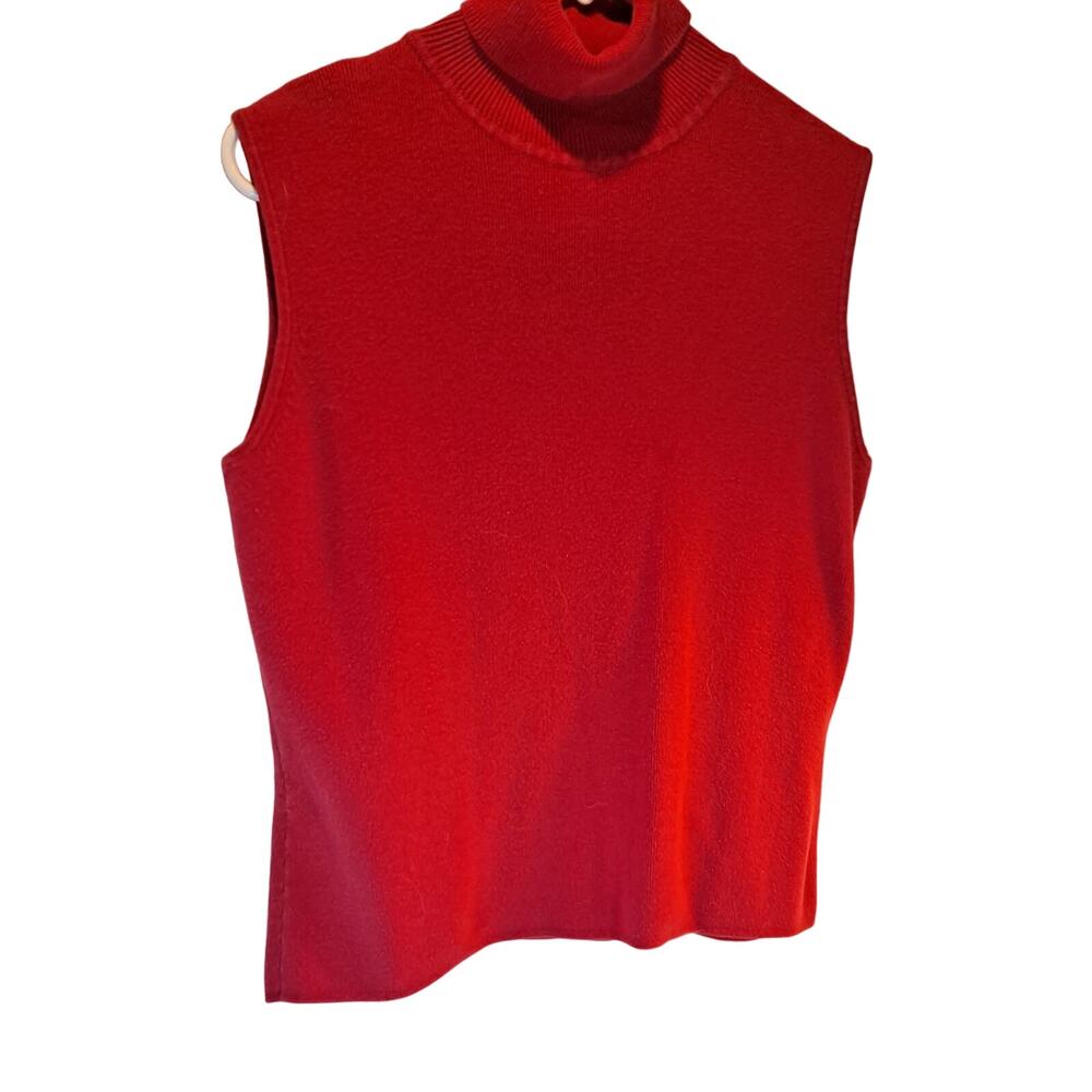 Women's Sleeveless Red Turtleneck - L